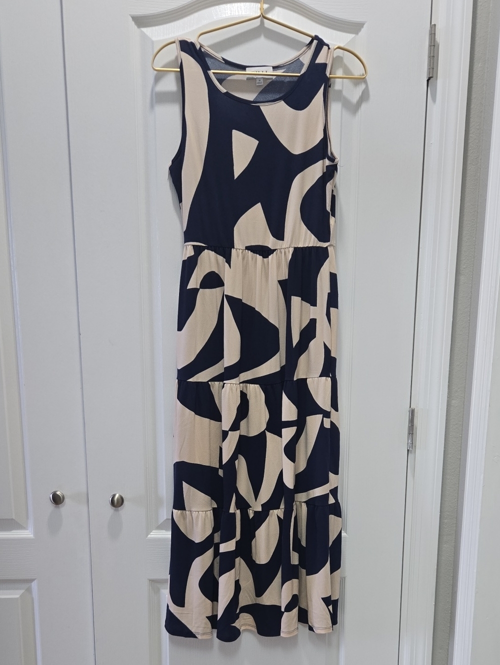 Women’s Navy and Cream Abstract Tiered Maxi Dress
